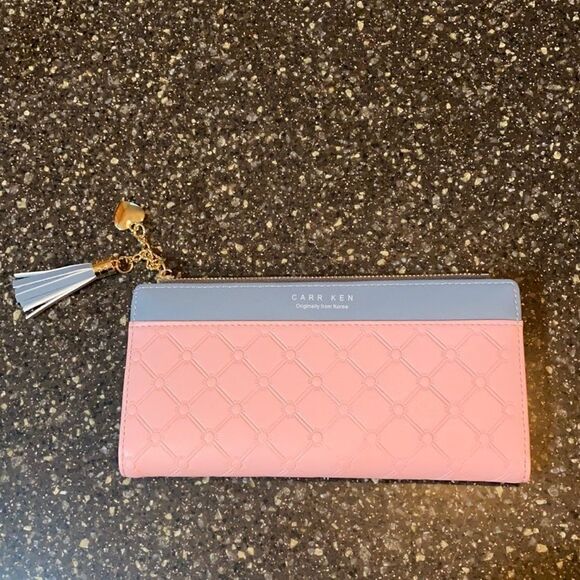 NWT-Carmen Leather Wallet  - Picture 4 of 7